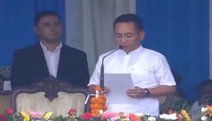 प्रेम सिंह तमांग दूसरी बार बने सिक्किम के मुख्यमंत्री, ली पद एवं गोपनीयता की शपथ