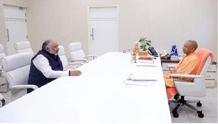 रक्षाबंधन पर 61 लाख महिलाओं को मिली फ्री बस सेवा, मंत्री दयाशंकर सिंह ने जताया सीएम योगी का आभार