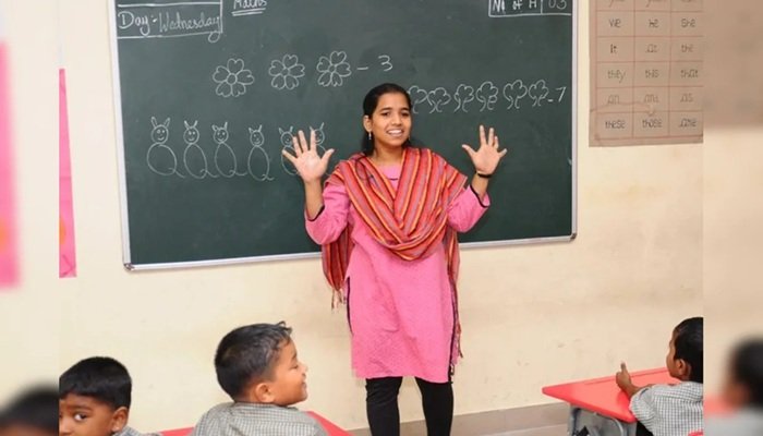 यूपी के शिक्षकों के लिए खुशखबरी, दिवाली से पहले मिल सकता है इस योजना का लाभ   