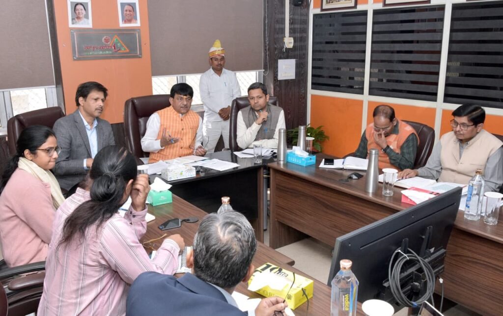 Lucknow: सिर्फ प्रशिक्षण ही नहीं, रोजगार से जोड़ना भी है हमारी प्राथमिकता- कपिल देव अग्रवाल